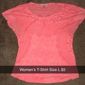 Maurices pink T-shirt